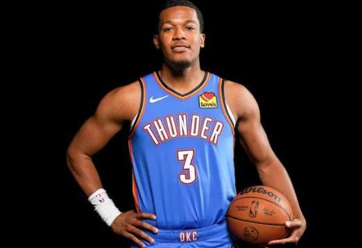 开云-Shams:开拓者与被雷霆裁掉的扬布拉德签订了一份双向合同