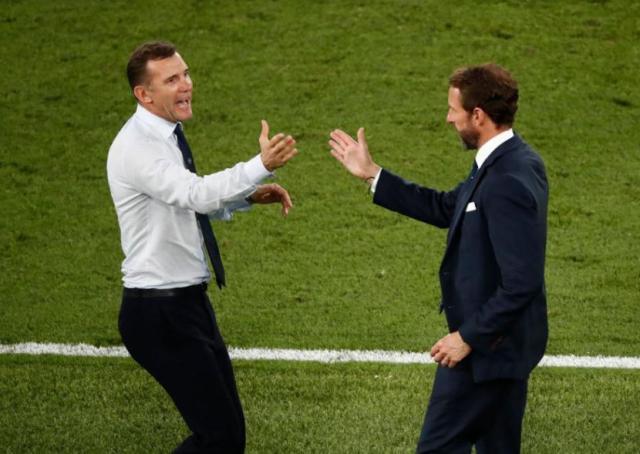 开云APP-凯恩：我知道没进决赛的痛苦 舍瓦：高空球无能为力